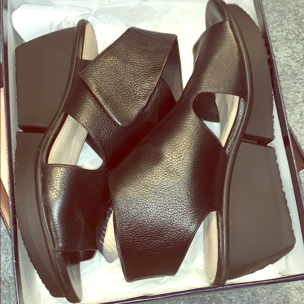 Naya Leather Flatform Heel
